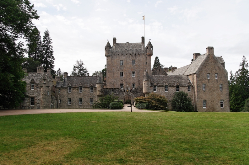 Stately mansion Scotland 2.jpg